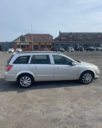 Opel Astra cena 10490 przebieg: 203368, rok produkcji 2007 z Szczecin małe 67